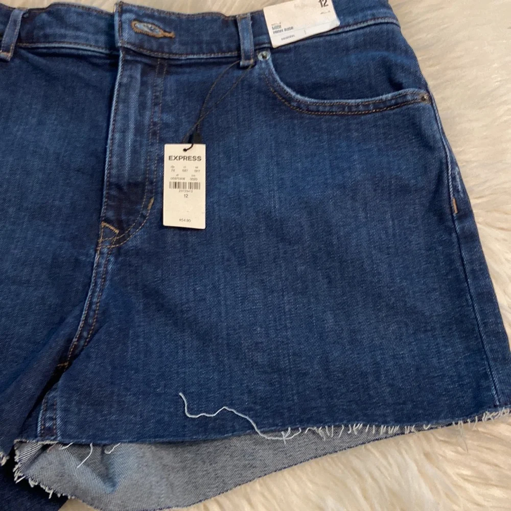 EXPRESS MIDI High Rise Jeans shorts size 12 brand new with tags - Picture 10 of 12